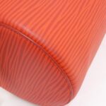 Louis_Vuitton_Epi_XL_Soft_Pocheton_M23719_Shoulder_Bag_4