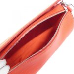 Louis_Vuitton_Epi_XL_Soft_Pocheton_M23719_Shoulder_Bag_7