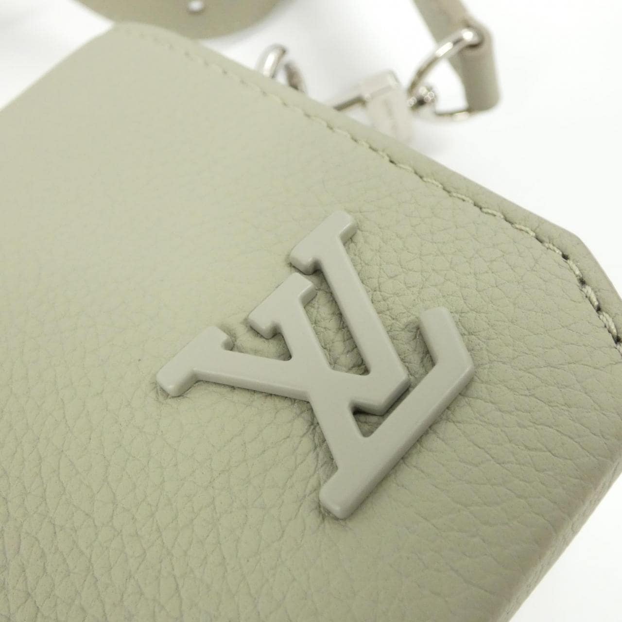 Louis_Vuitton_LV_Aerogram_Fastline_Wearable_Wallet_M82281_Shoulder_Bag_5