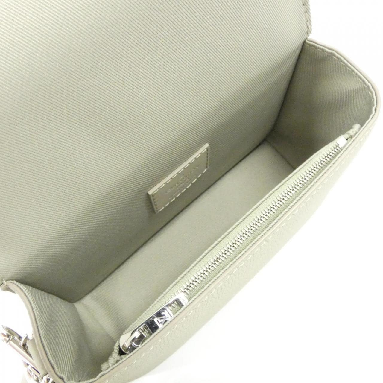 Louis_Vuitton_LV_Aerogram_Fastline_Wearable_Wallet_M82281_Shoulder_Bag_7