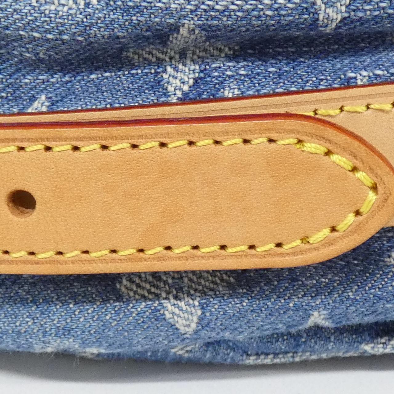 Louis_Vuitton_LV_Remix_Monogram_Denim_Croissant_M46856_Shoulder_Bag_6