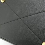 Louis_Vuitton_Mahina_Gold_Blossom_PM_M23393_Bag_3