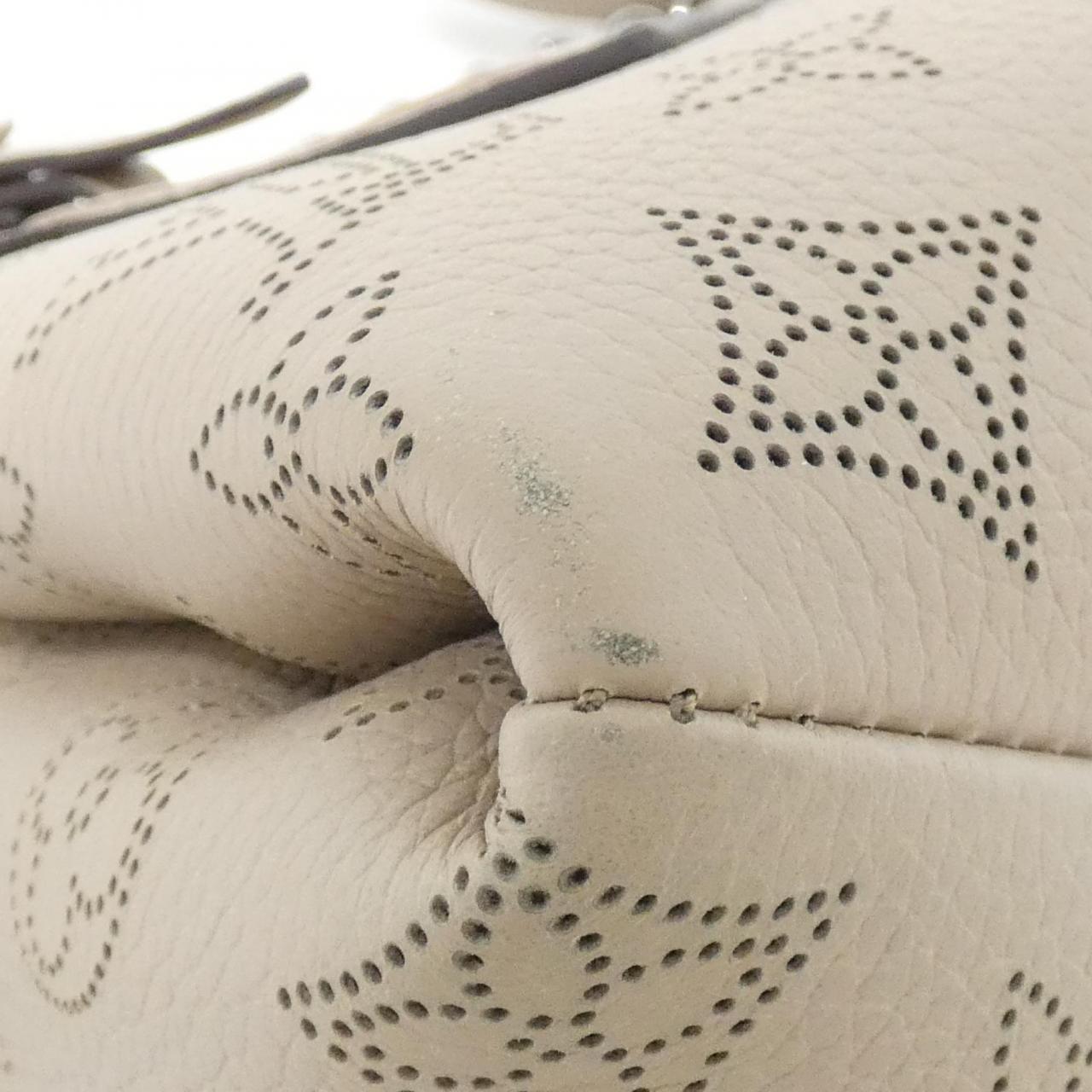 Louis_Vuitton_Mahina_Hand_It_All_PM_M24255_Shoulder_Bag_2