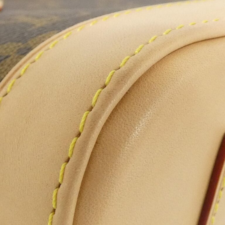 Louis_Vuitton_Monogram_Alma_BB_M53152_Bag_1