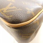 Louis_Vuitton_Monogram_Batignolles_Oriental_M51154_Bag_2