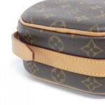Louis_Vuitton_Monogram_Boîte_Chapeau_Souple_M45578_Shoulder_Bag_2