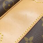 Louis_Vuitton_Monogram_Bowling_Vanity_M47270_Bag_3
