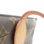 Louis_Vuitton_Monogram_Carry_It_M45199_Bag_5