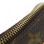 Louis_Vuitton_Monogram_Croissant_MM_M51512_Shoulder_Bag_5