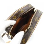 Louis_Vuitton_Monogram_Danube_Shoulder_Bag_M45266_10