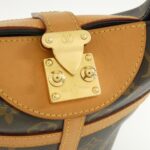 Louis_Vuitton_Monogram_Duffle_Bag_M43587_Bag_4