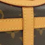 Louis_Vuitton_Monogram_Duffle_Bag_M43587_Bag_6