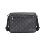Louis_Vuitton_Monogram_Eclipse_District_PM_M46255_肩背袋_1
