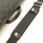 Louis_Vuitton_Monogram_Eclipse_Messenger_Voyage_MM_M40510_Shoulder_Bag_6