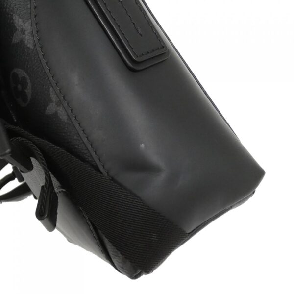 Louis_Vuitton_Monogram_Eclipse_Messenger_Voyage_PM_M40511_Shoulder_Bag_5