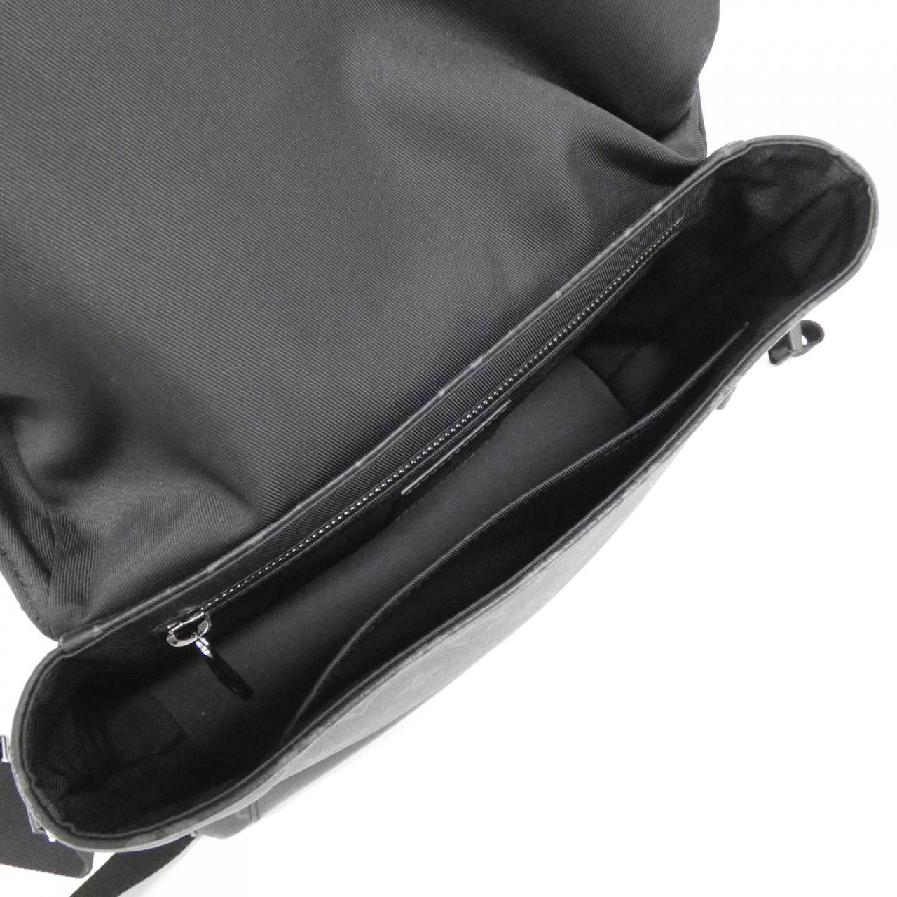 Louis_Vuitton_Monogram_Eclipse_Messenger_Voyage_PM_M40511_Shoulder_Bag_9