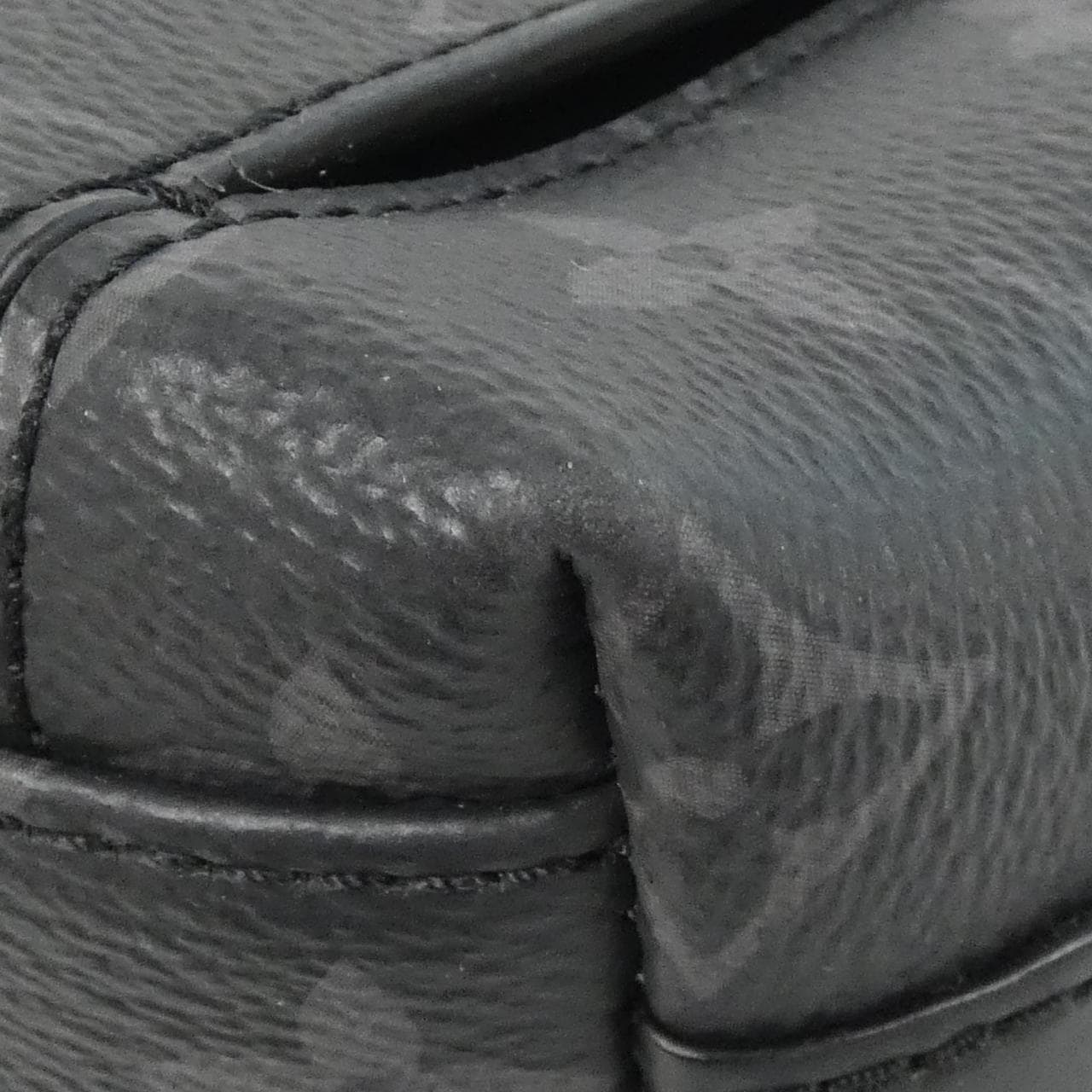 Louis_Vuitton_Monogram_Eclipse_Odyssey_Messenger_PM_M44223_Shoulder_Bag_2