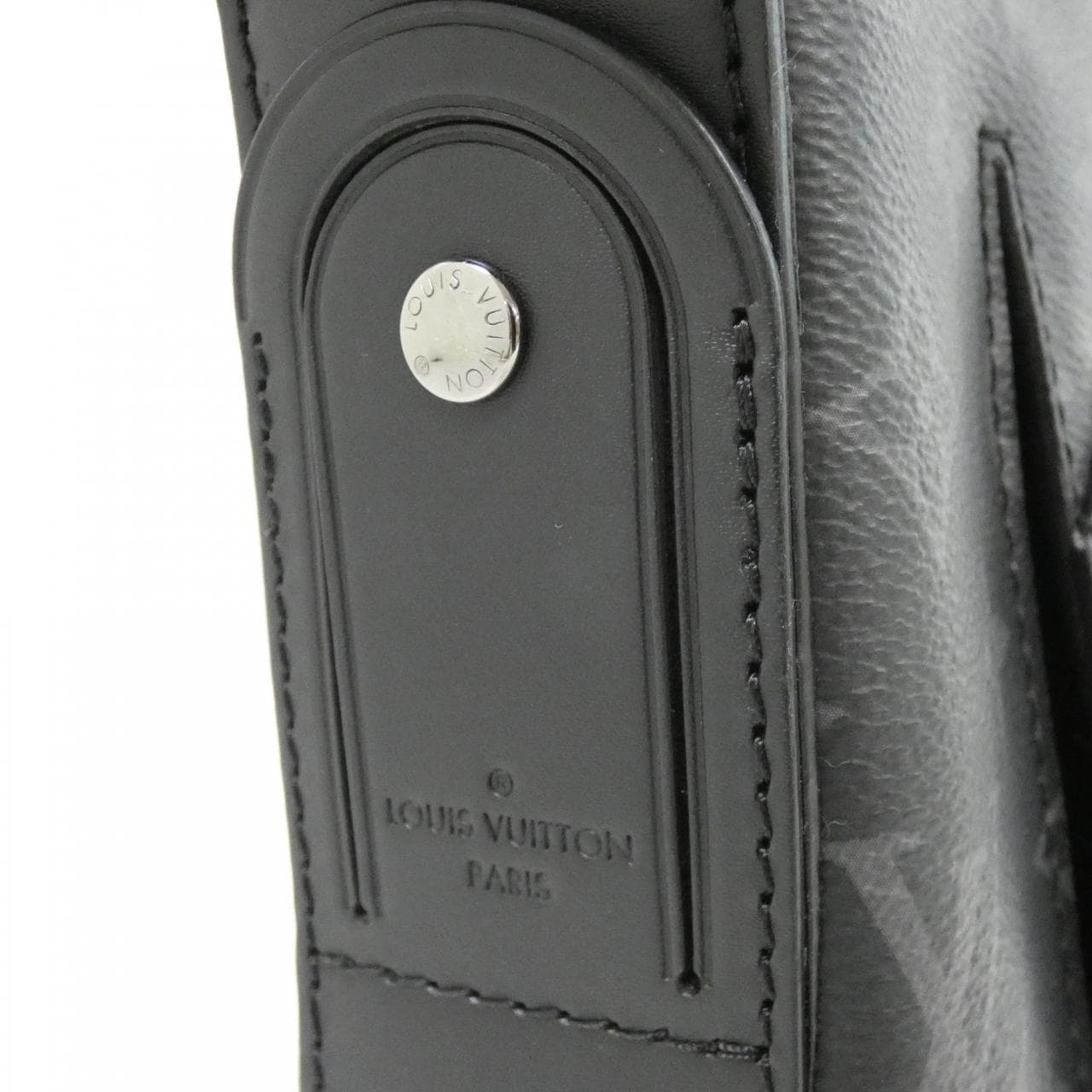 Louis_Vuitton_Monogram_Eclipse_Odyssey_Messenger_PM_M44223_Shoulder_Bag_3