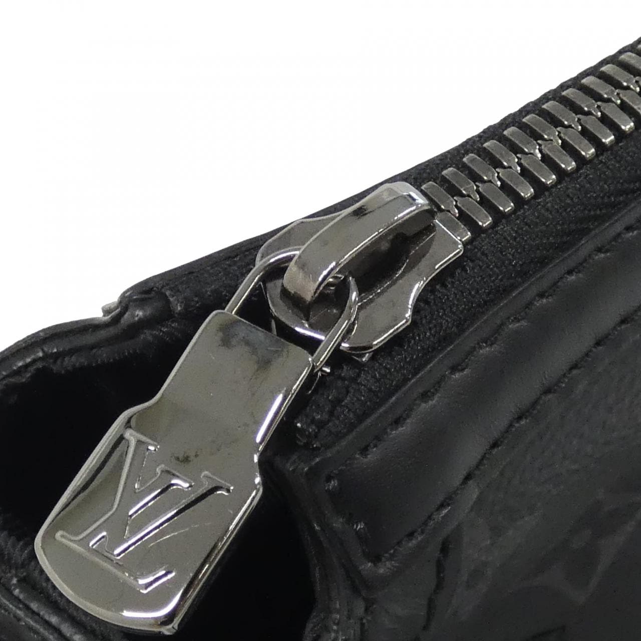 Louis_Vuitton_Monogram_Eclipse_Odyssey_Messenger_PM_M44223_Shoulder_Bag_4