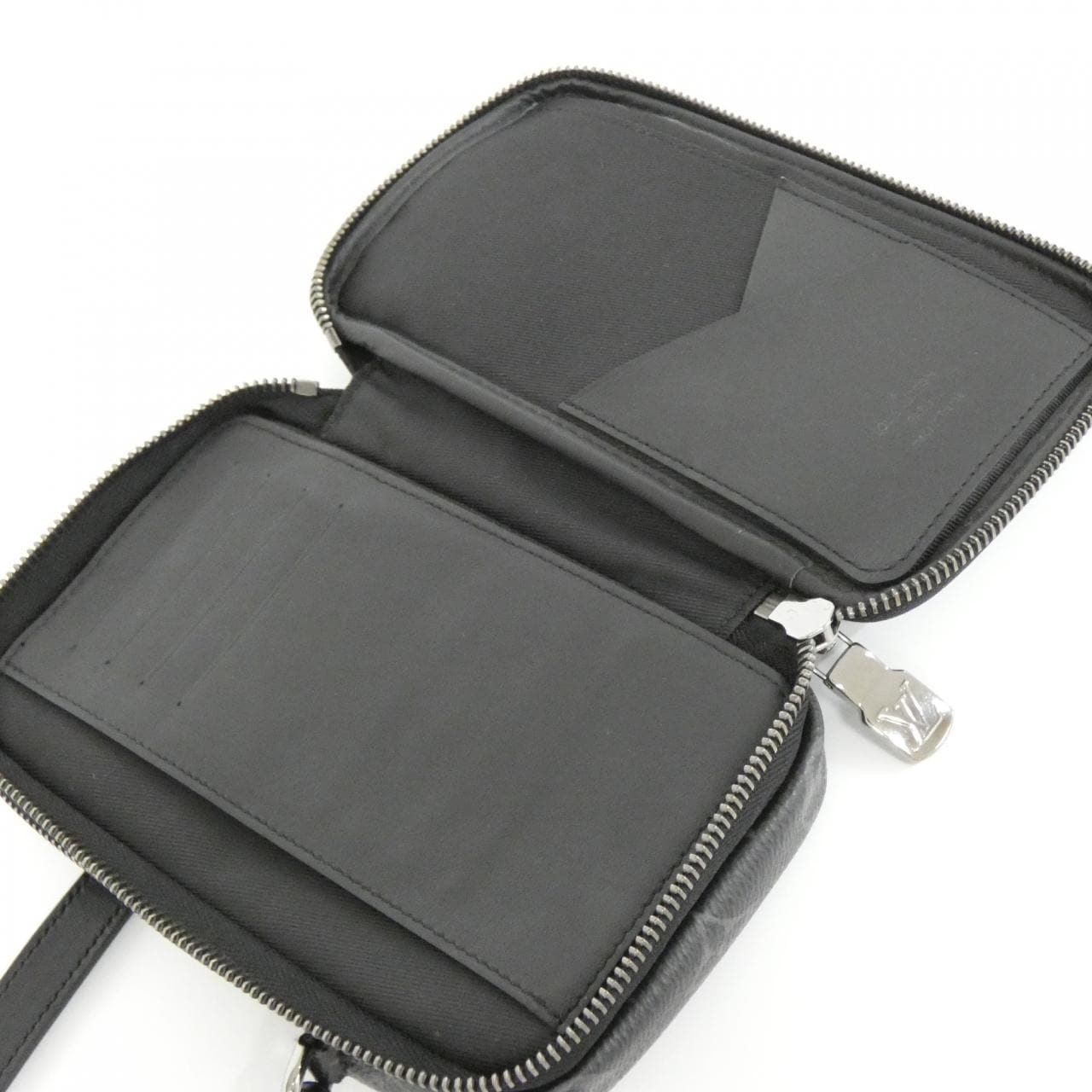 Louis_Vuitton_Monogram_Eclipse_Reverse_Double_Phone_Pouch_Shoulder_Bag_M69534_9