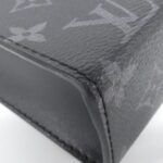 Louis_Vuitton_Monogram_Eclipse_Reverse_Gaston_Wearable_Wallet_M81124_Shoulder_Bag_2
