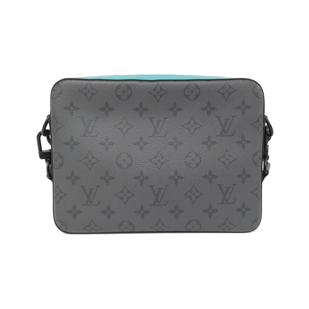 Louis_Vuitton_Monogram_Eclipse_Reverse_Trio_Messenger_Shoulder_Bag_M11648_2