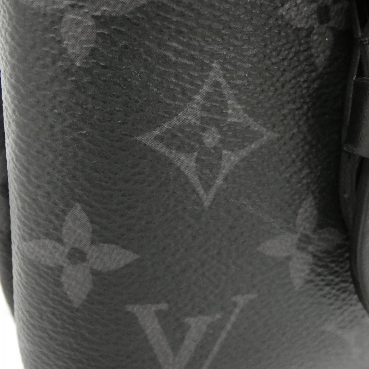 Louis_Vuitton_Monogram_Eclipse_Soufflot_Sling_Bag_M45912_Shoulder_Bag_5