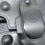 Louis_Vuitton_Monogram_Eclipse_Soul_行李箱_M11743_肩背袋_6