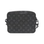 Louis_Vuitton_Monogram_Eclipse_Steamer_Messenger_M45585_Shoulder_Bag_2