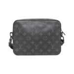 Louis_Vuitton_Monogram_Eclipse_Steamer_Messenger_M45585_肩背袋_1