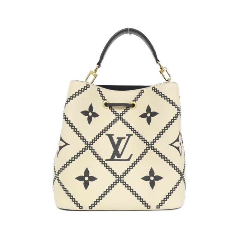 Louis_Vuitton_Monogram_Empreinte_Broderie_Neo_Noe_MM_M46023_Shoulder_Bag_1