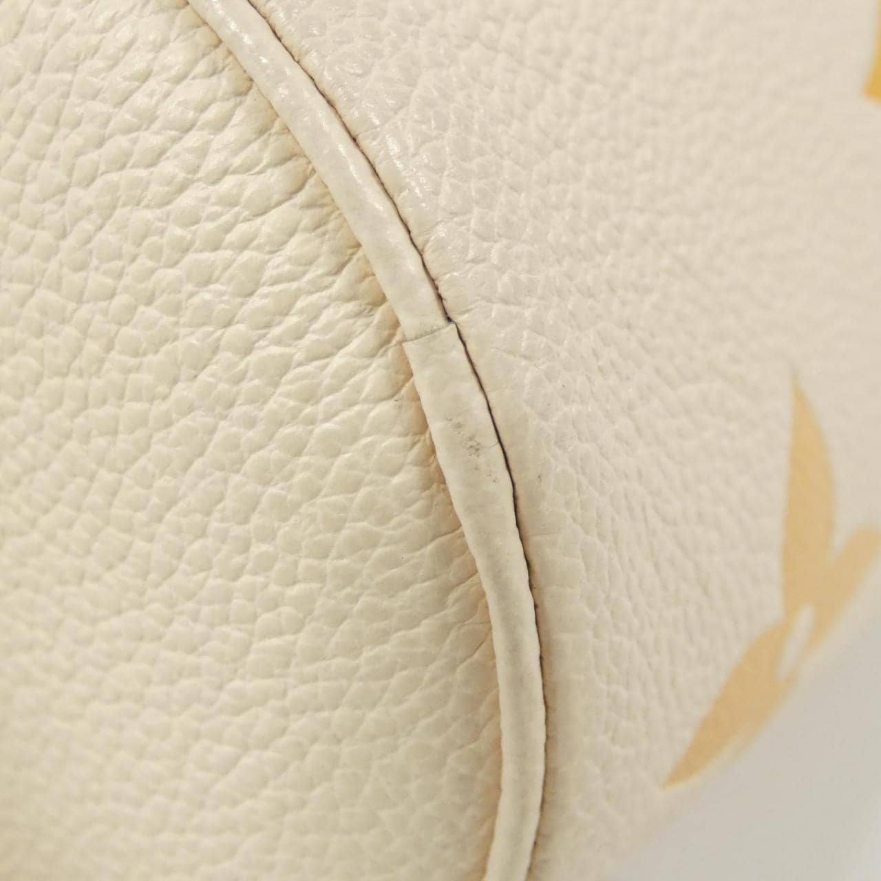 Louis_Vuitton_Monogram_Empreinte_By_The_Pool_Papillon_BB_M45708_Shoulder_Bag_2