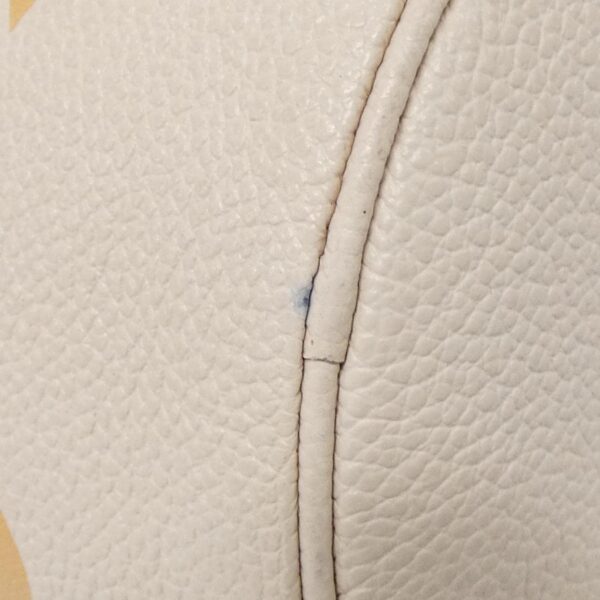 Louis_Vuitton_Monogram_Empreinte_By_The_Pool_Papillon_BB_M45708_肩背袋_1