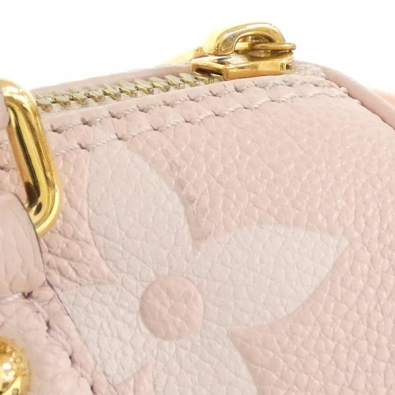 Louis_Vuitton_Monogram_Empreinte_By_the_Pool_Papillon_BB_M45707_肩背袋_4