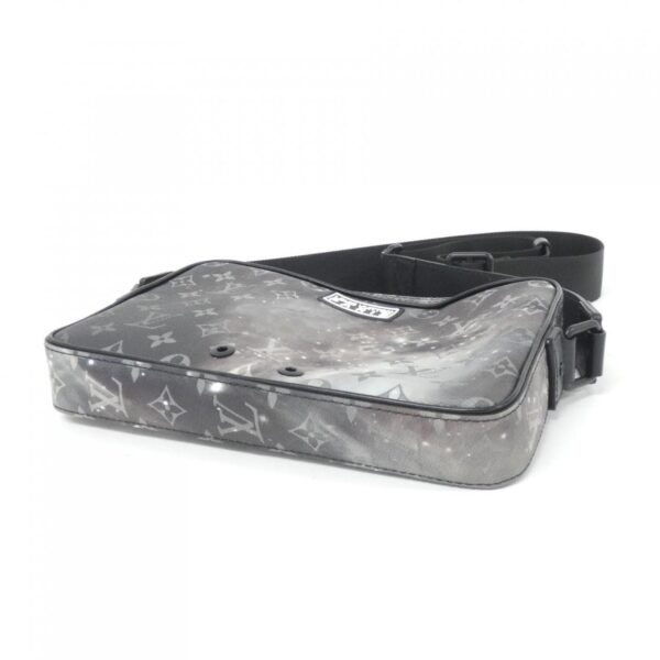 Louis_Vuitton_Monogram_Galaxy_Alpha_Messenger_M44165_Shoulder_Bag_3