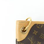 Louis_Vuitton_Monogram_Galliera_PM_M56382_Shoulder_Bag_4