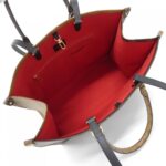 Louis_Vuitton_Monogram_Giant_OnTheGo_GM_M44576_Bag_5