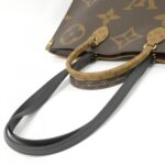 Louis_Vuitton_Monogram_Giant_Onthego_GM_M45320_Bag_5