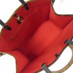 Louis_Vuitton_Monogram_Giant_Onthego_GM_M45320_Bag_6