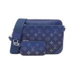 Louis_Vuitton_Monogram_Gradient_Trio_Messenger_Shoulder_Bag_M11592_1