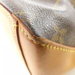 Louis_Vuitton_Monogram_Kaba_Piano_M51148_Bag_2