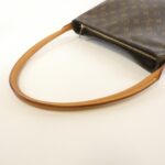 Louis_Vuitton_Monogram_Looping_GM_M51145_Shoulder_Bag_2