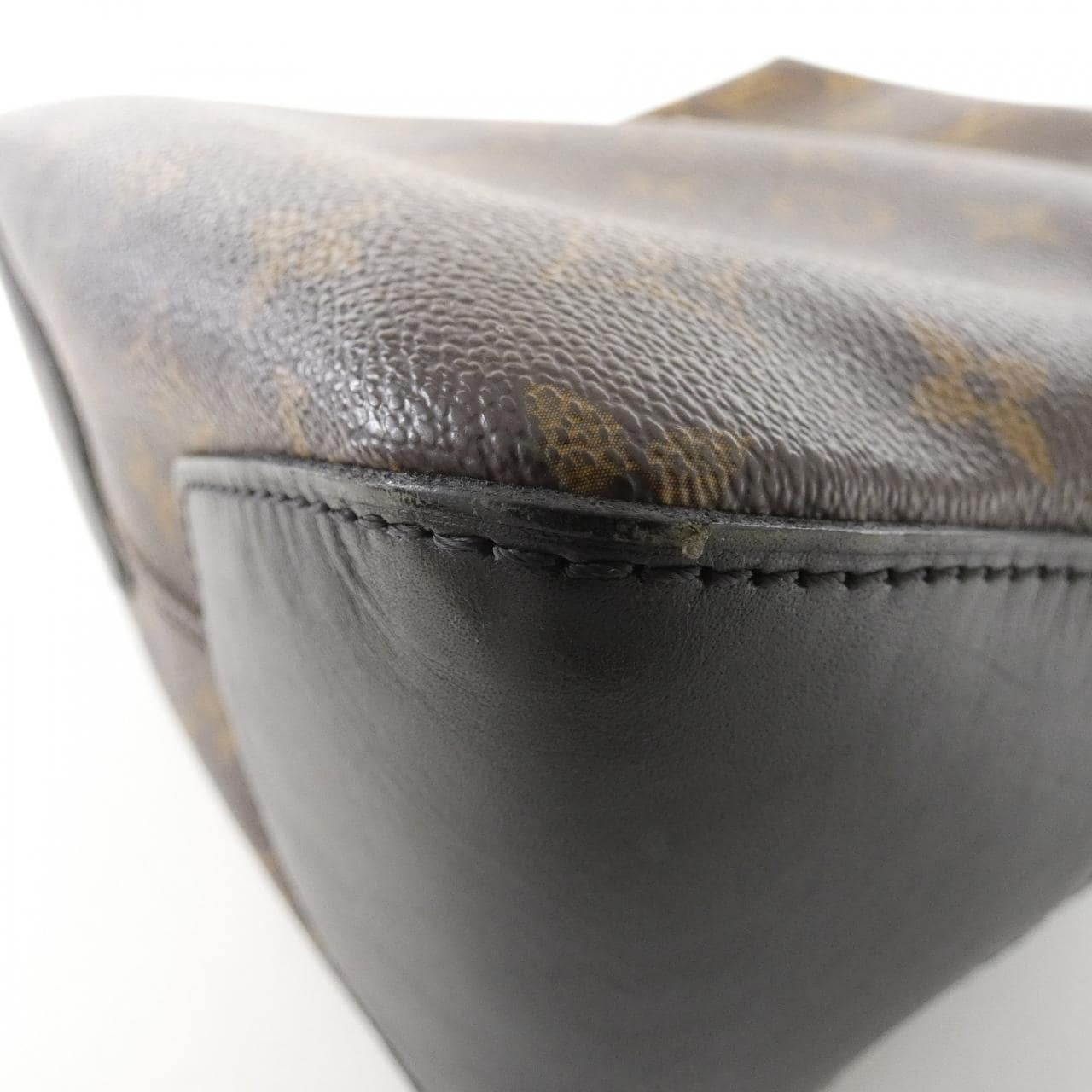 Louis_Vuitton_Monogram_Makassar_Torres_PM_M40635_Shoulder_Bag_2