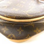 Louis_Vuitton_Monogram_Menilmontant_PM_M40474_Shoulder_Bag_2