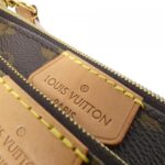 Louis_Vuitton_Monogram_Multi_Pochette_Accessoires_M44840_Shoulder_Bag_5