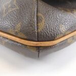 Louis_Vuitton_Monogram_Musette_Tango_M51257_Shoulder_Bag_2