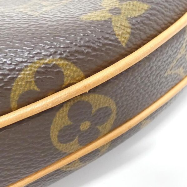Louis_Vuitton_Monogram_Pochette_Croissant_肩背袋_M51510_肩背袋_1