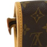 Louis_Vuitton_Monogram_Popincourt_M40009_Bag_2