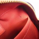 Louis_Vuitton_Monogram_Saintonge_M43556_肩背袋_9