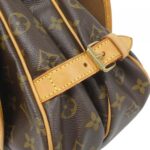 Louis_Vuitton_Monogram_Saumur_30cm_M42256_Shoulder_Bag_2